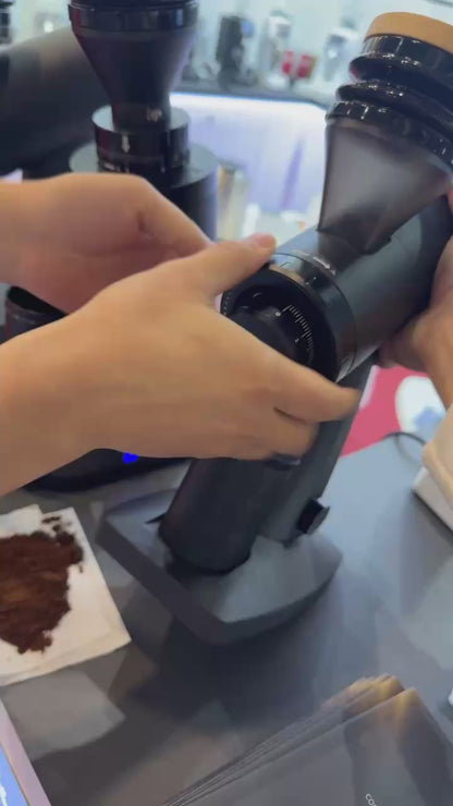 מטחנת קפה | VS32 coffee grinder (TitanEdge®)